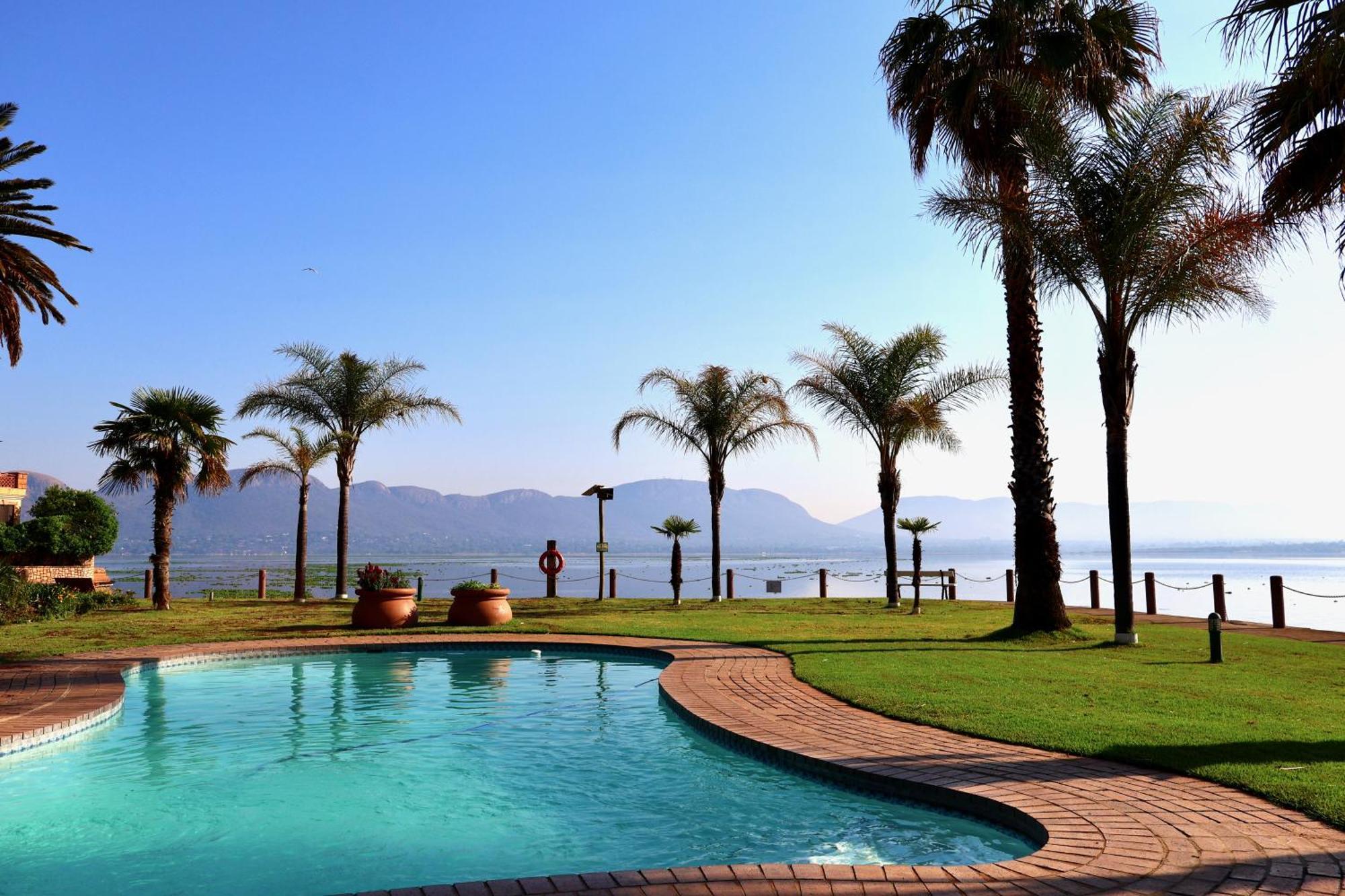 Hotel 37 On Eagles Hartbeespoort Exterior foto